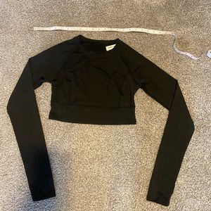 NWT Halara long sleeve cropped top